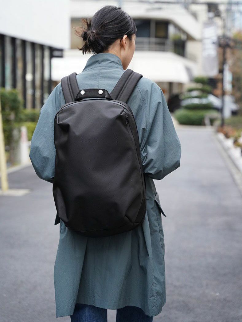 UNIVERSAL PRODUCTS - ニューユーティリティバッグ / リュック