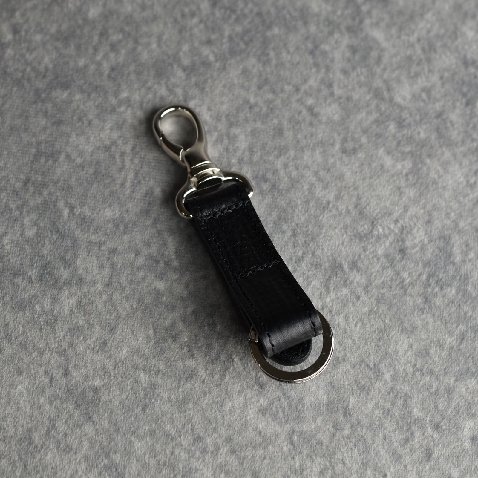 CALEE - SILVER STAR CONCHO LEATHER KEY RING (BLACK) / シルバー