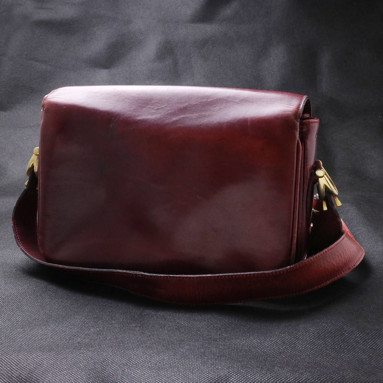 OLD CELINE オールドセリーヌ 馬車金具オイルレザーショルダーバッグ