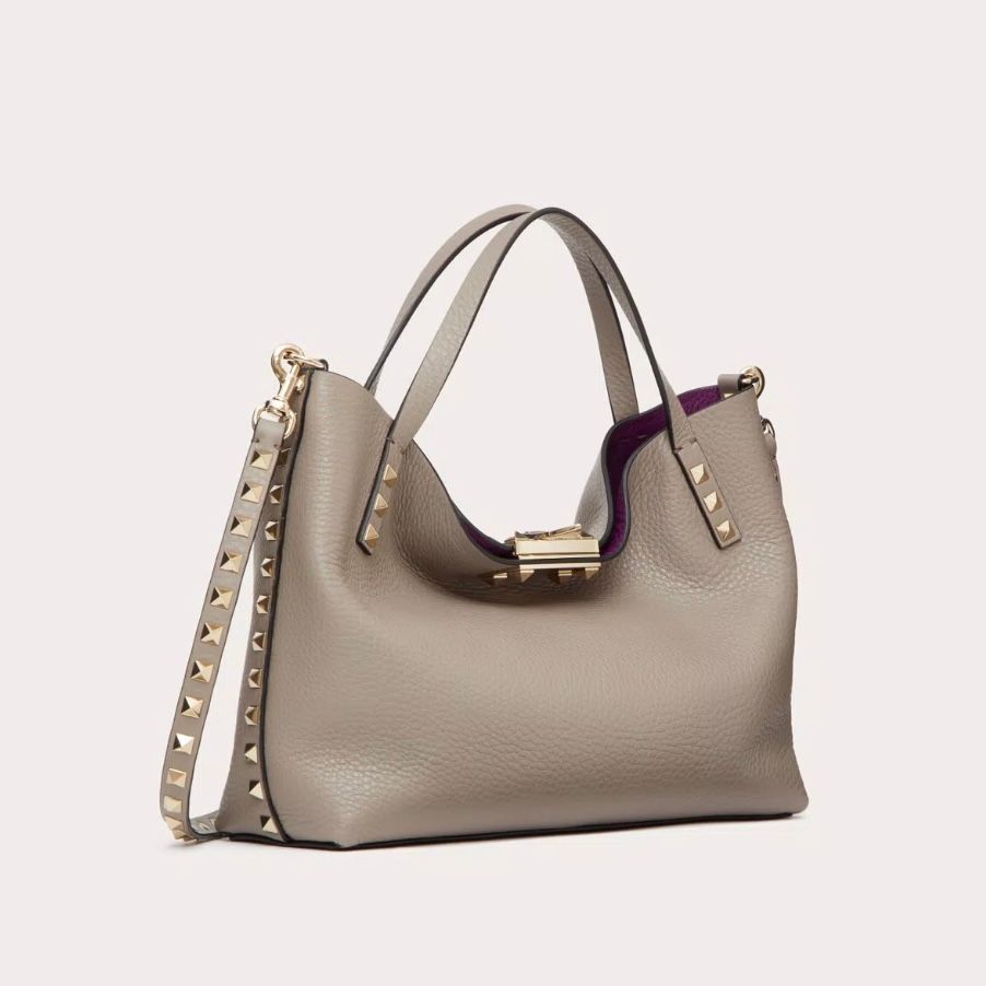 VALENTINO - ロックスタッズ スモールトートバッグ / 2way / レザー製