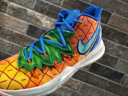 国内10月17日発売予定】スポンジボブ × ナイキ カイリー 5