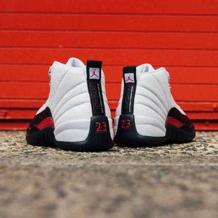 国内5月25日発売予定】 ナイキ エア ジョーダン 12 