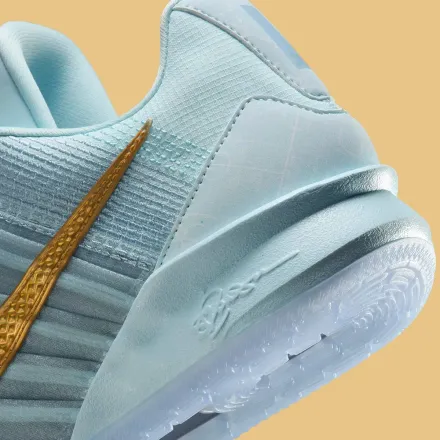 国内8月26日発売開始】 ナイキ サブリナ 3 EP ”ブループリント