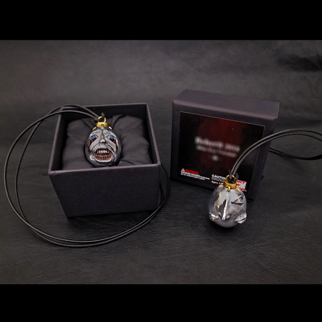 ベヘリット2017 覇王の卵・蝕 メタルコーティング版ペンダント2個