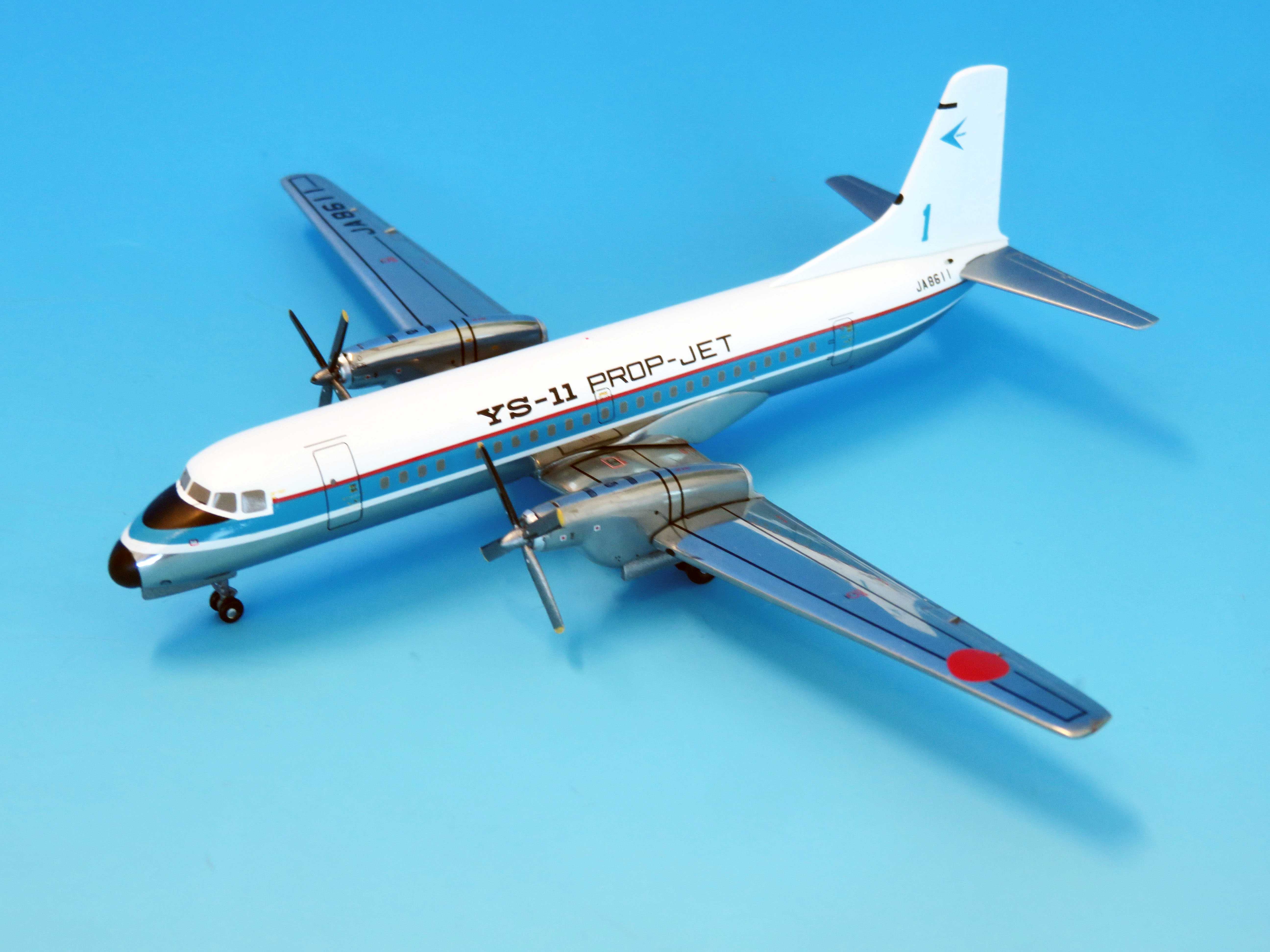 全日空商事 1/200 (ダイキャスト製) YS-11試作1号機赤帯 JA8611 ダイ