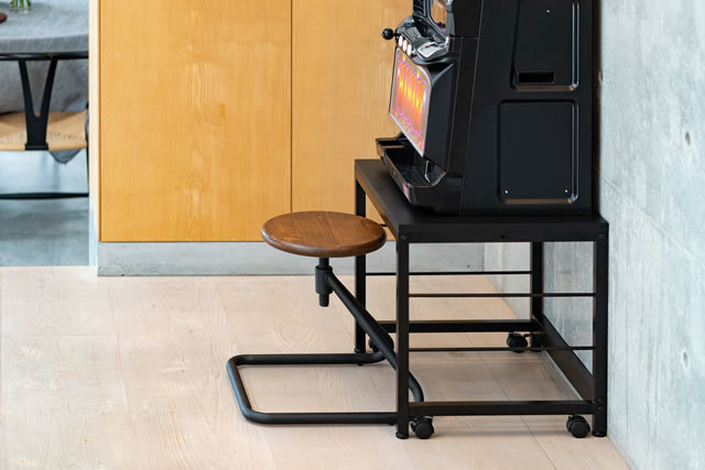 IronStand_02.jpg?t=20180618145949