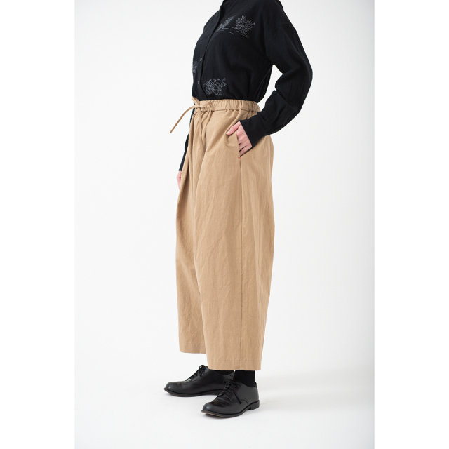 KY63-00BE／タック入りワイドパンツ／ベージュ