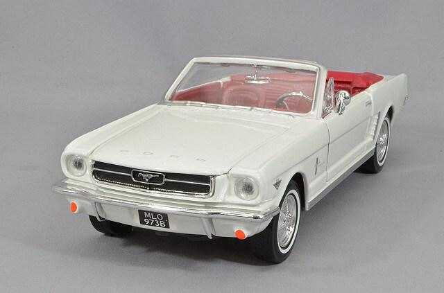 モーターマックス 1/24 1964 フォード マスタング コンバーチブル