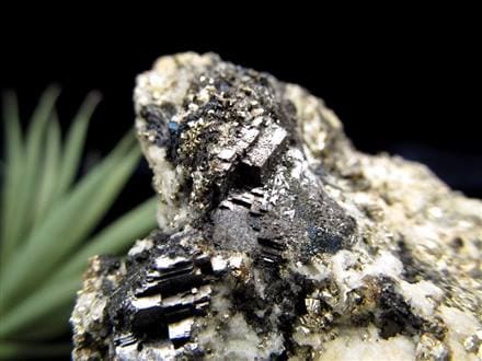 国産天然石】☆激レア！4種共生原石☆がレーナ・スファレライト