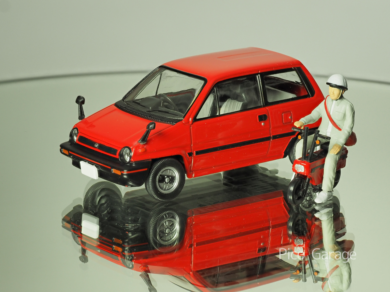TOMYTEC】1/64 LV-N272 ホンダ シティR（81年式/モトコンポ付）