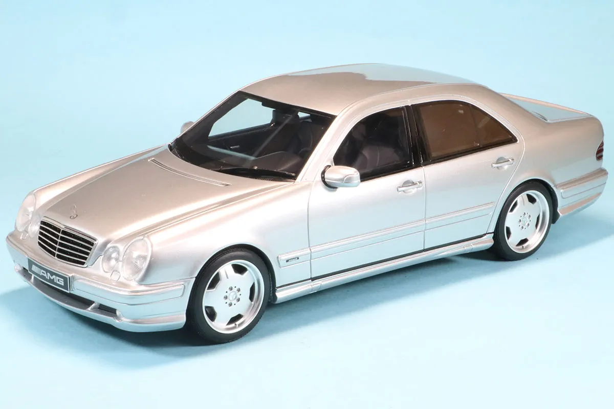 オットーモビル 1/18 メルセデスベンツ Eクラス E55 AMG W210 2001