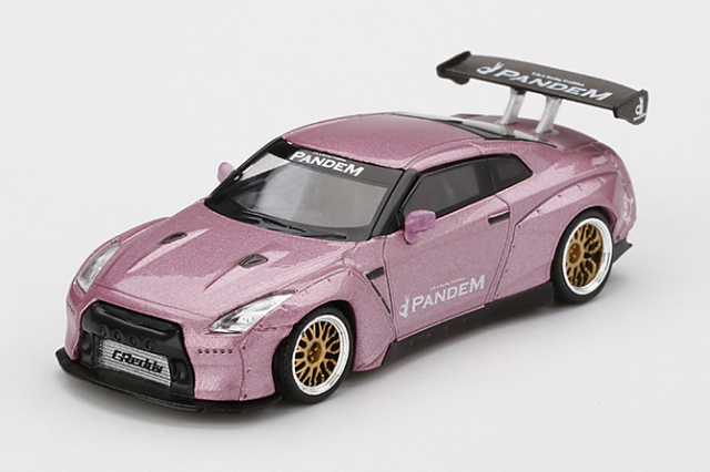 MINI GT 1/64 Pandem Nissan GT-R R35 GTウィング パッションピンク(左