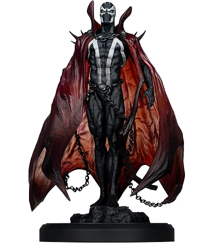 Amazon.com: Spawn Flying Cape Figure Mint on Card ~ Comes with