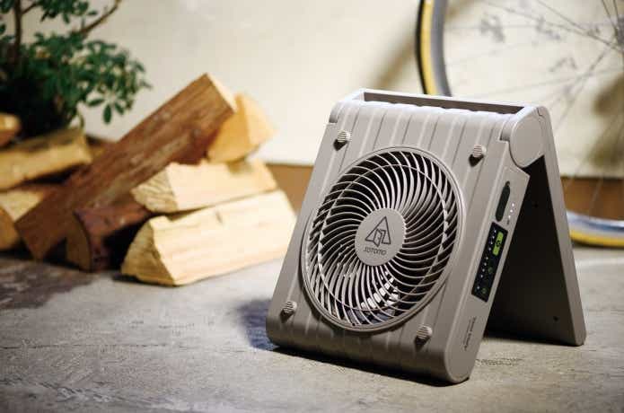 ソーラーパネル一体型！クラファンで大人気だった「発電する扇風機」が