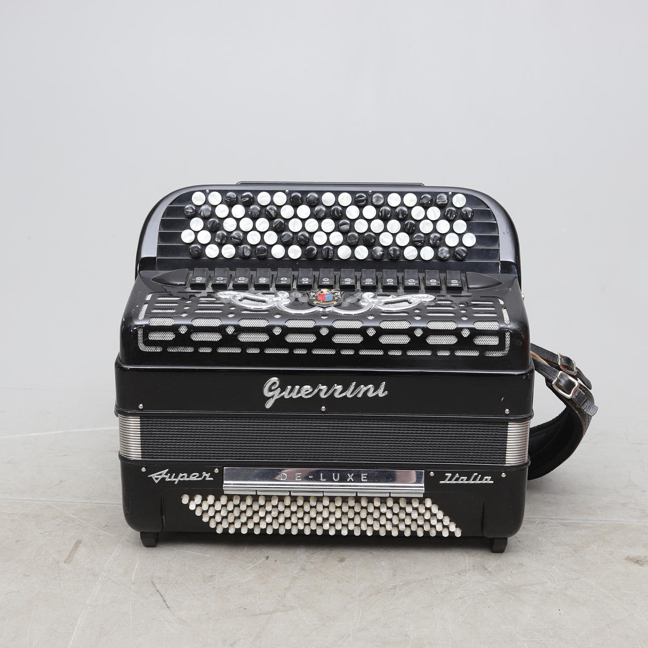 ACCORDION, Guerrini Super De-Luxe, Italy. Collectables - Musical
