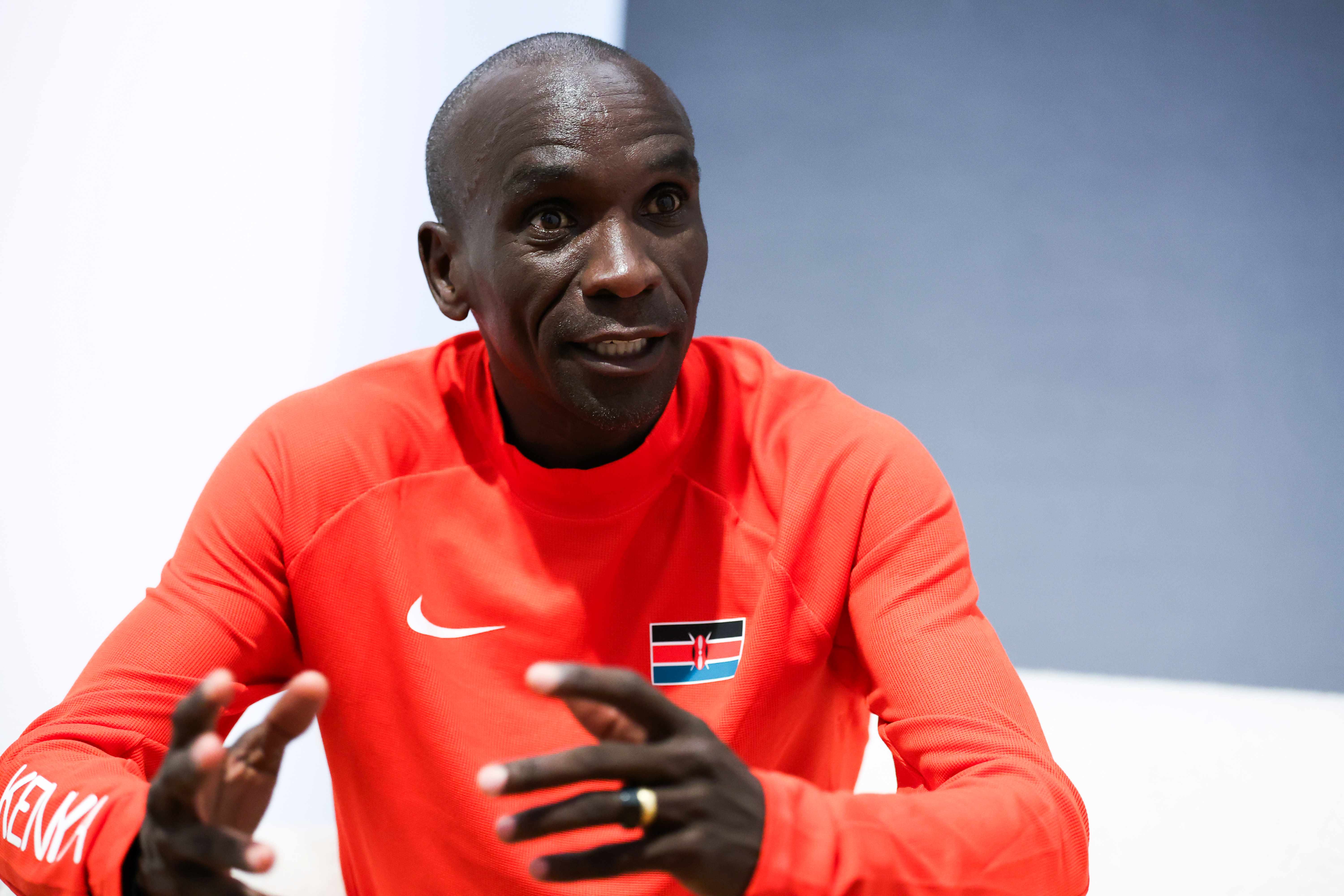 リオ、東京の連覇とパリの途中棄権。それでもキプチョゲは走り続ける