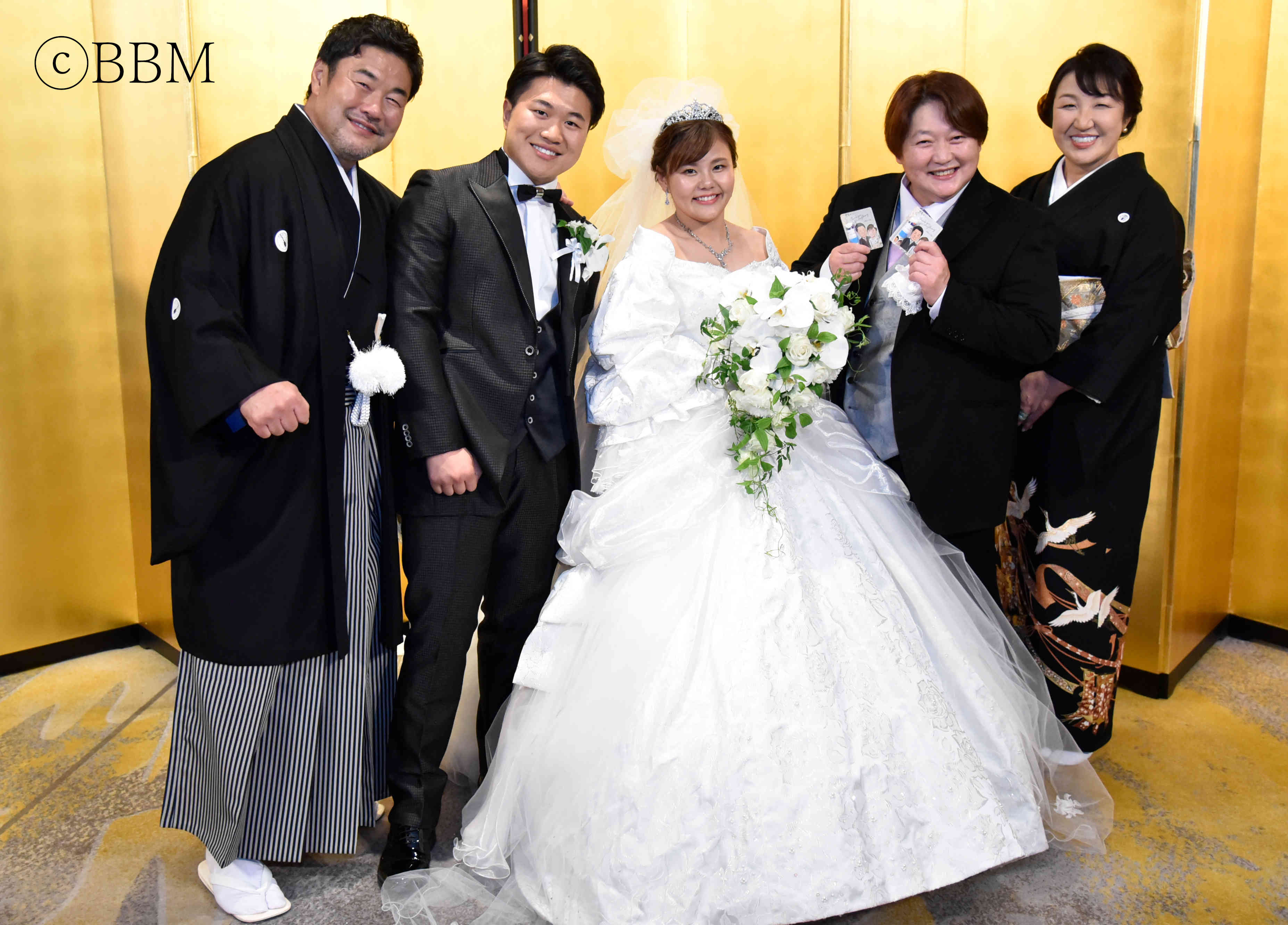 佐々木健之介さん＆門倉凛が盛大に挙式。健介、北斗、長与が感涙【週刊