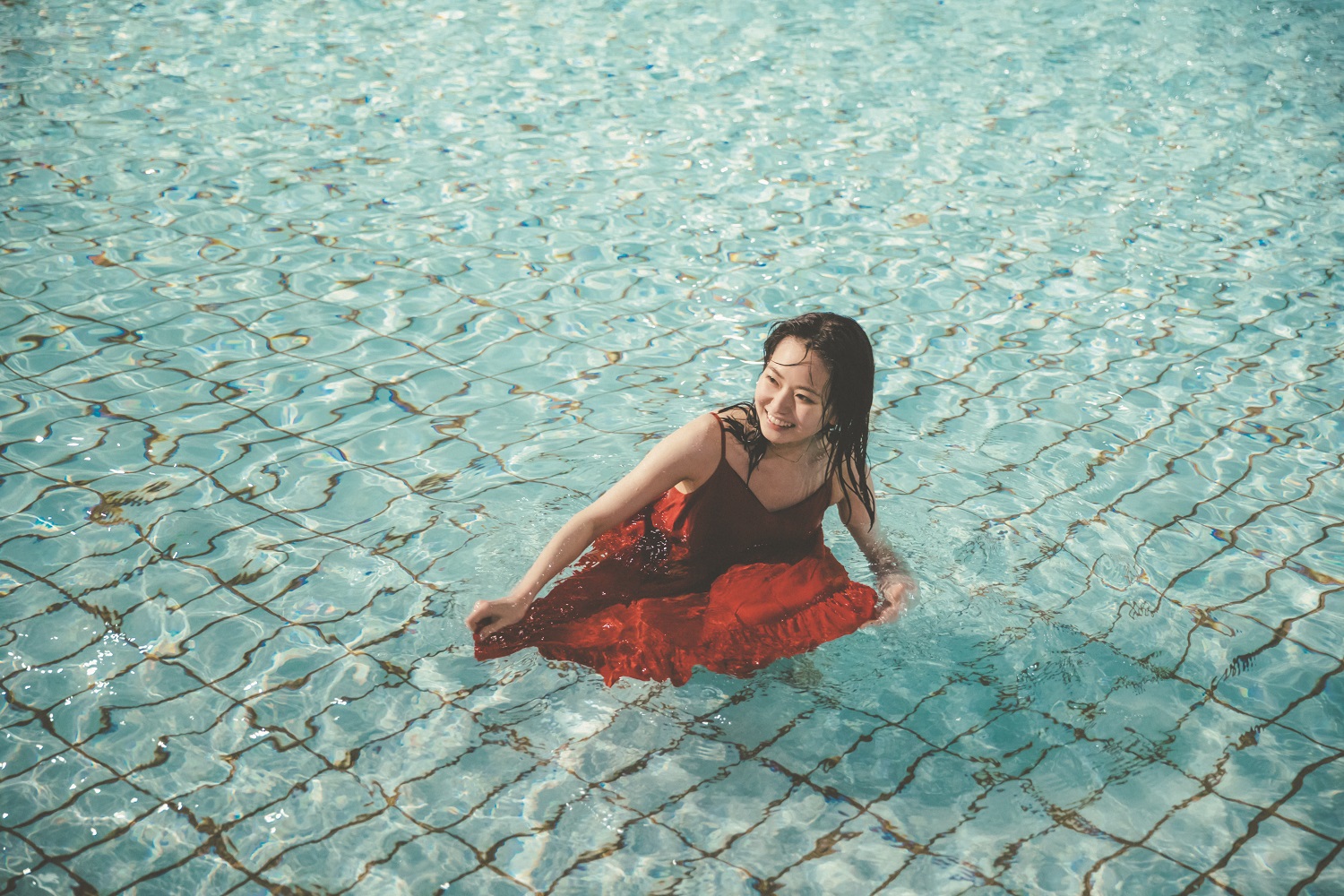 山田杏奈セカンド写真集「BLUE」【FUN'S PROJECT MALL】