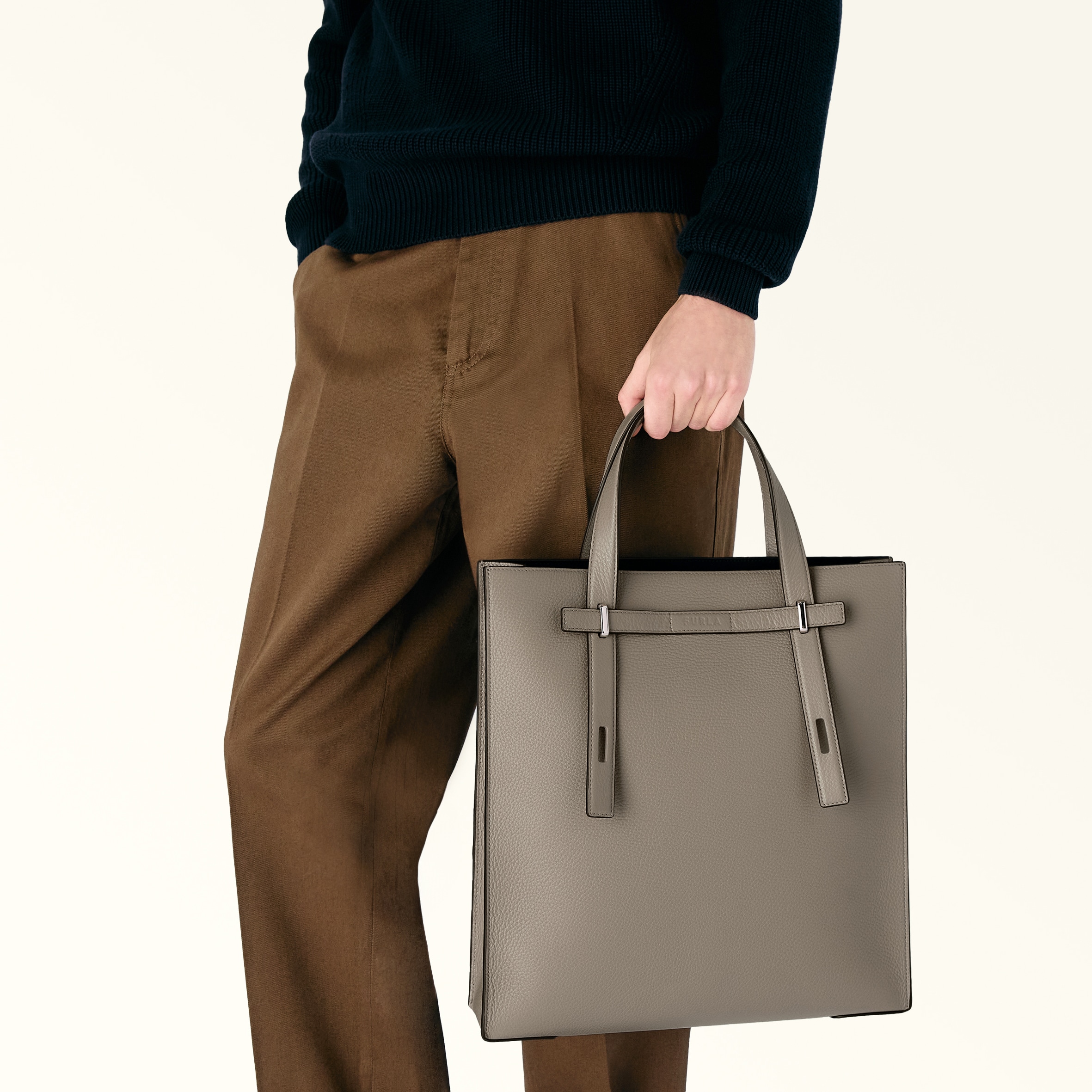 トートバッグ L TRUFFLE Furla Man Giove | Furla JP