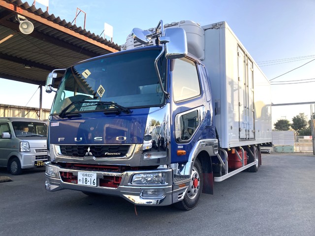 トラックレンタカー4tワイド 冷凍バン 格納パワーゲート -30℃設定 リア