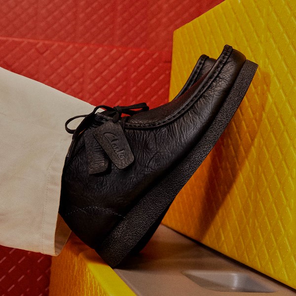 Mens Clarks Wallabee EVO Chukka Boot - Black | JourneysCanada