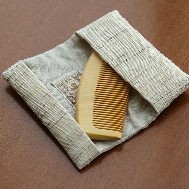 つげ櫛 手織り麻袋入り｜美容と健康｜中川政七商店 公式サイト