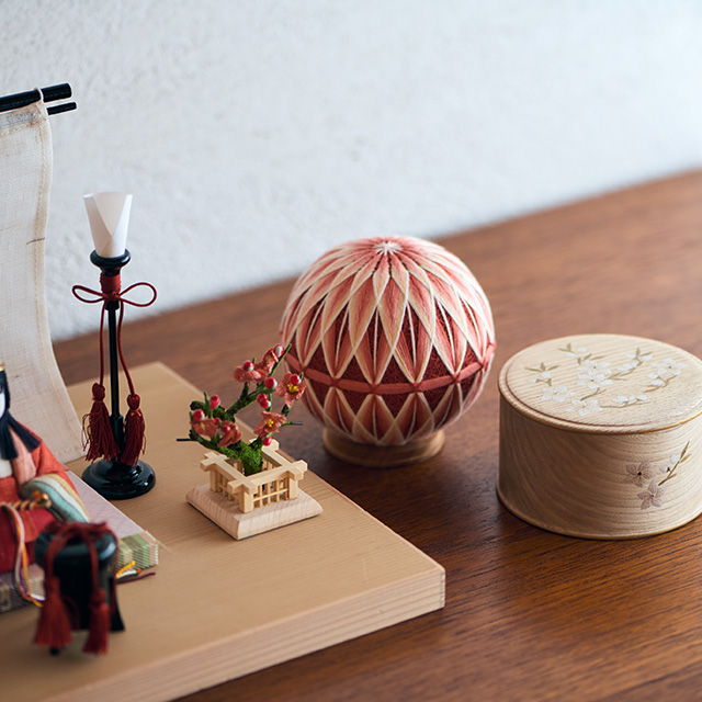 桃花手箱のオルゴール うれしいひなまつり【順次発送予定】｜家を装う