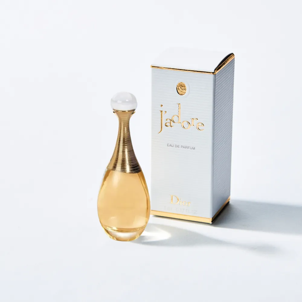 ギフトBOX付】ディオール香水＆花のチョコレートセット | karendo