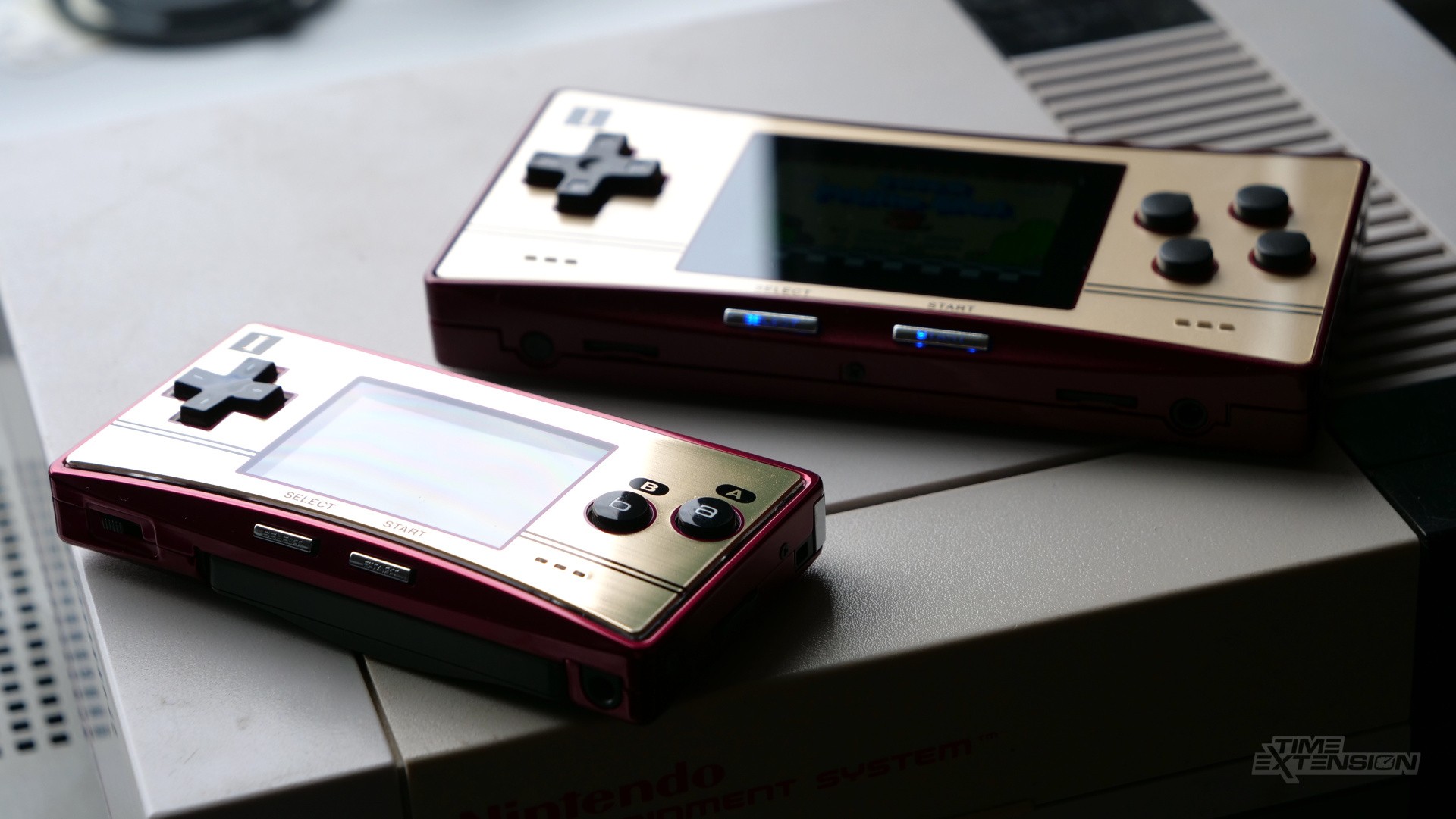 Review: Anbernic's RG300X Is A Beefed-Up Game Boy Micro That Runs