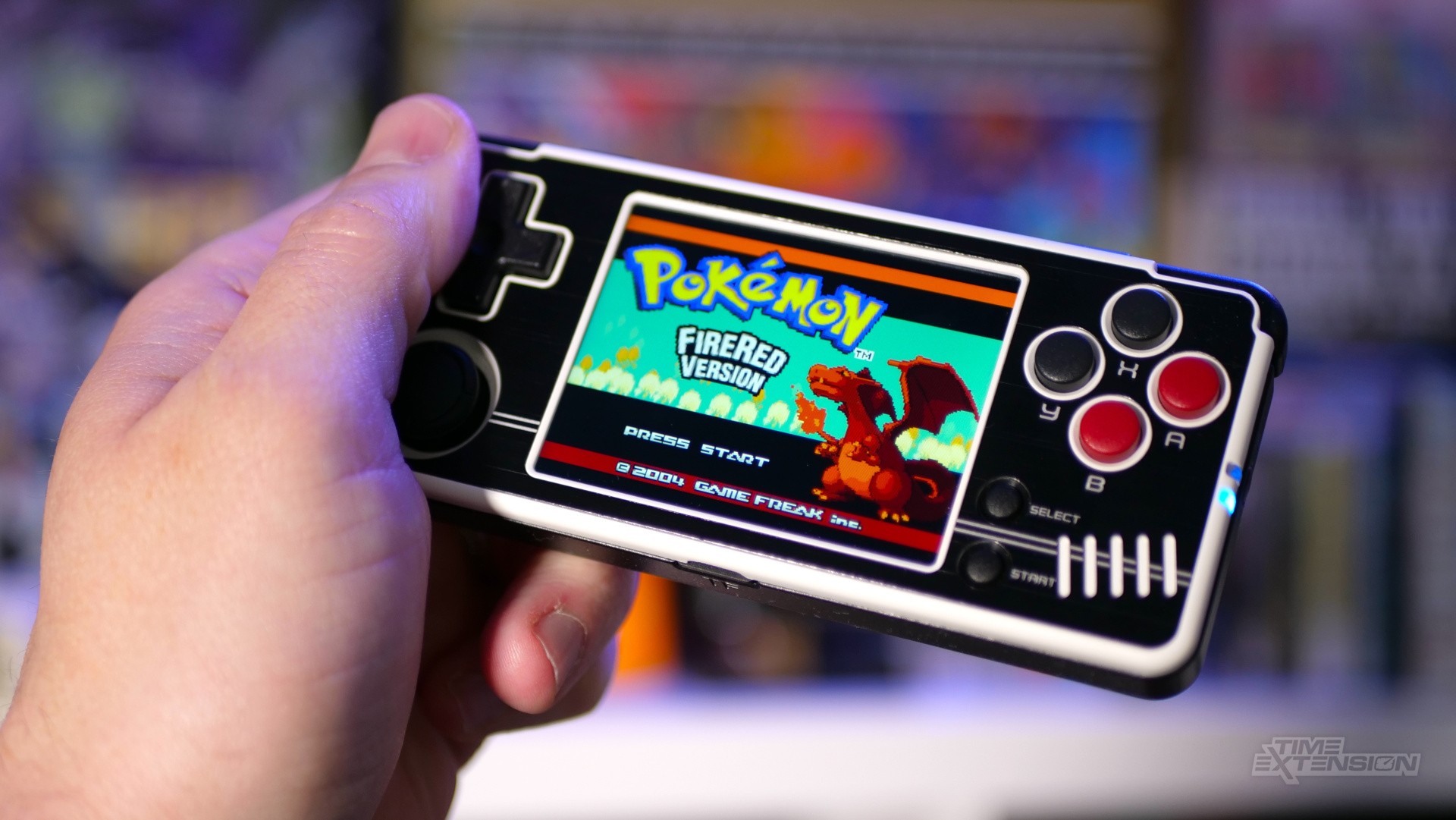 Review: Miyoo A30 - A Game Boy Micro-Like Device With Some Rough