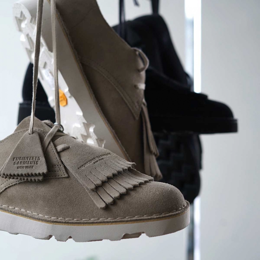 ENGINEERED GARMENTS × Clarks Originals 初のコラボレーション