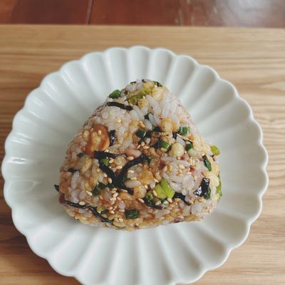 基本からアレンジまで！思わずつくりたくなる「黄金 おにぎり」の