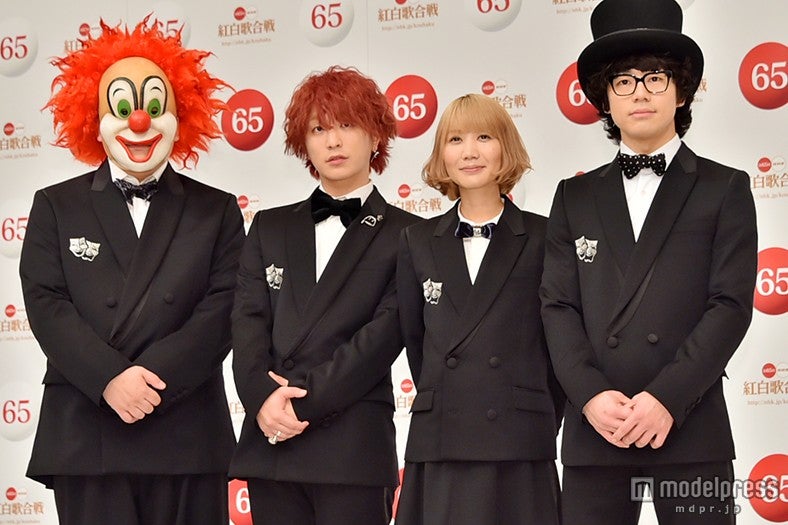 セカオワ・DJ LOVE欠席、Fukaseら3人マスク姿で演奏＜紅白リハ初日