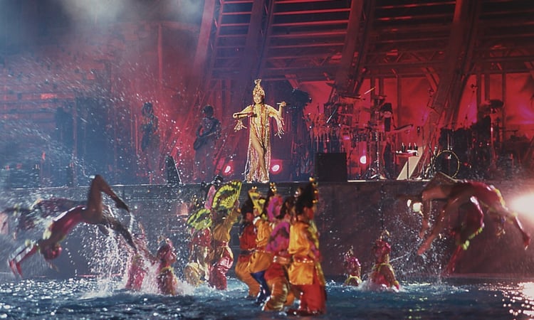 松任谷由実の逗子マリーナライブから2002年と2004年の模様を放送