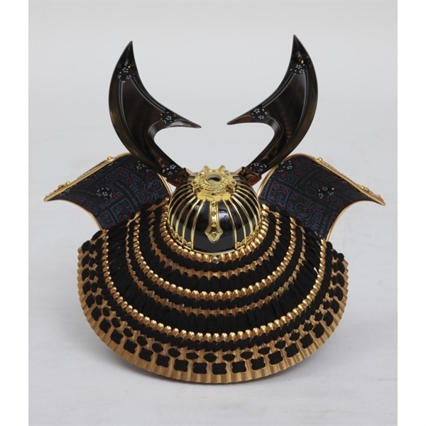 久月 兜収納飾り「龍虎伝説 優斗 (りゅうこでんせつ ゆうと)」 五月