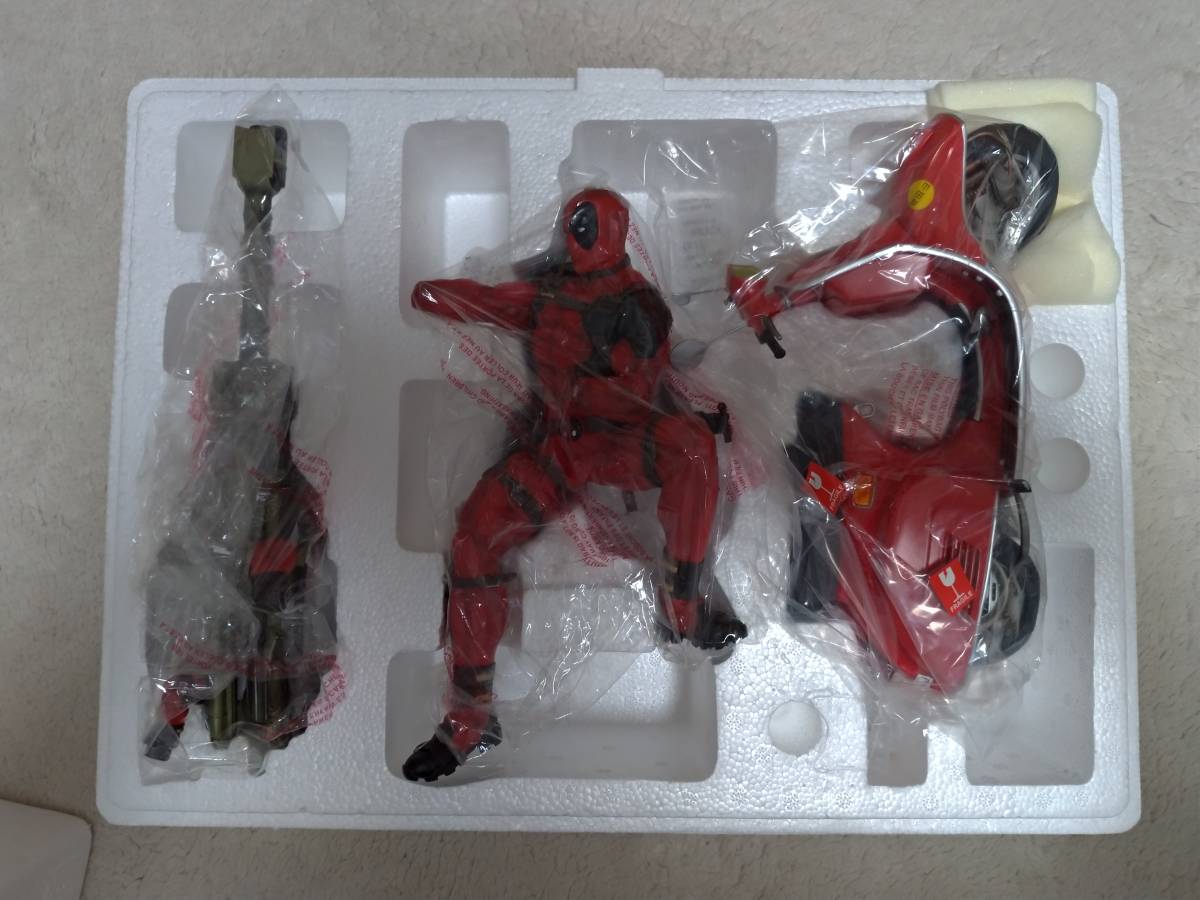 ジェントルジャイアント マーベル デッドプール オン ベスパ 1/6