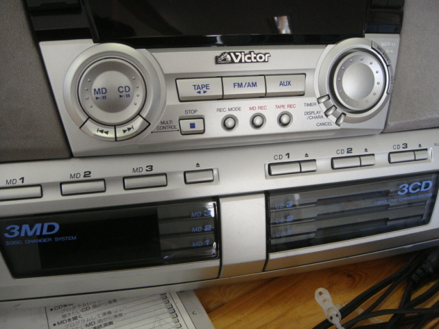98製ジャンク扱(送)￥1480～☆VictorビクターCD-MDポータブルシステム