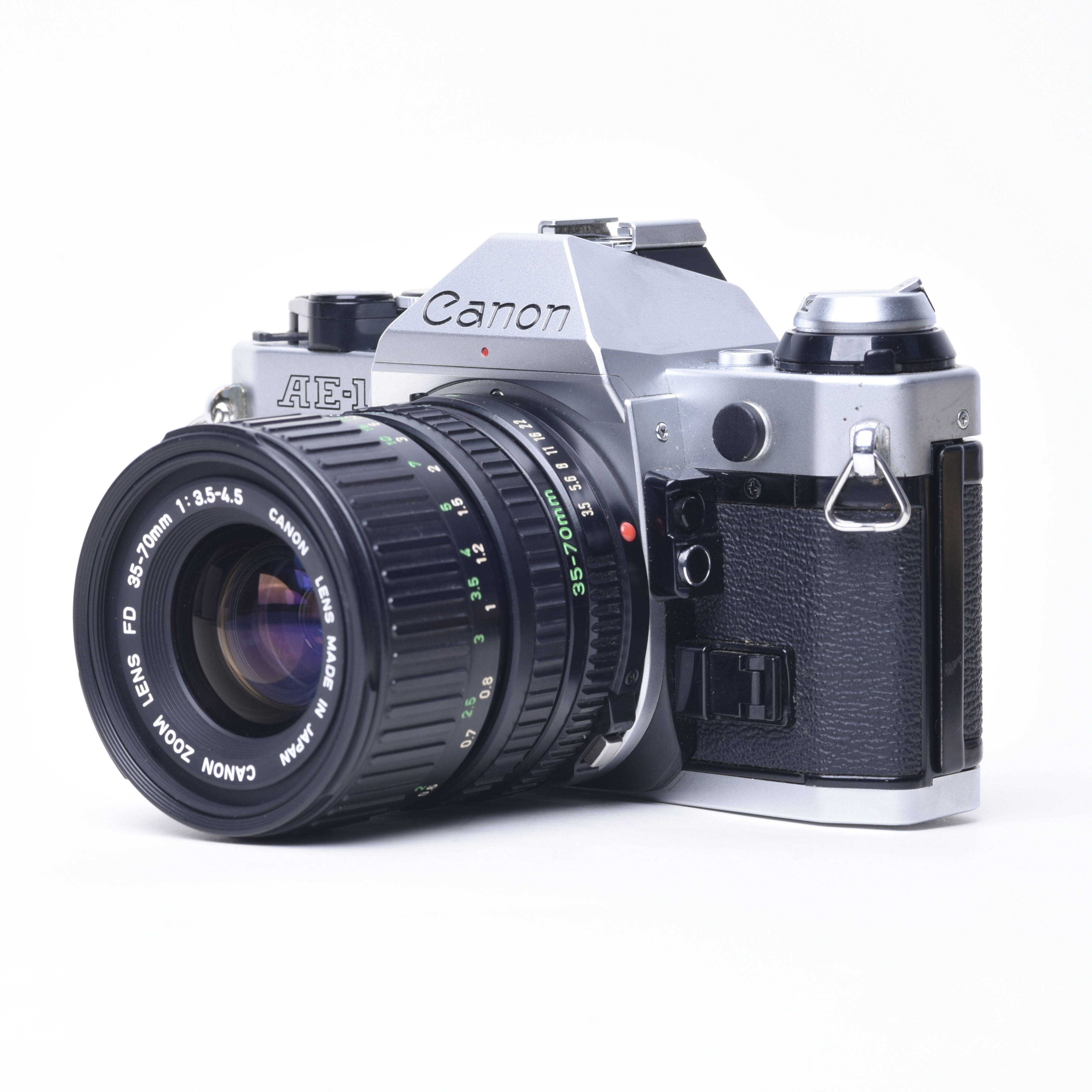 Canon AE-1 Program with New FD 35-70mm | Holiday Camera