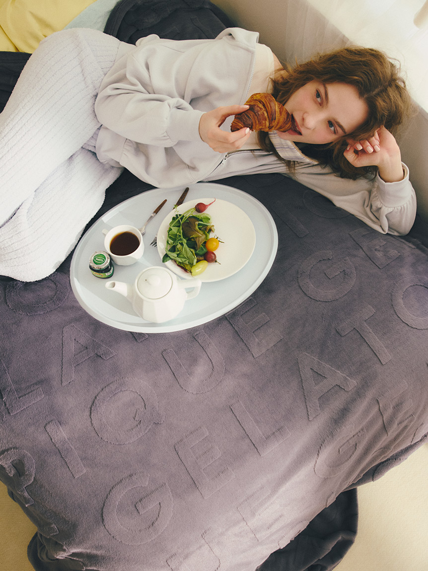 Sleep】カービングロゴ柄 毛布(ベッドリネン)｜ルームウェア・パジャマ