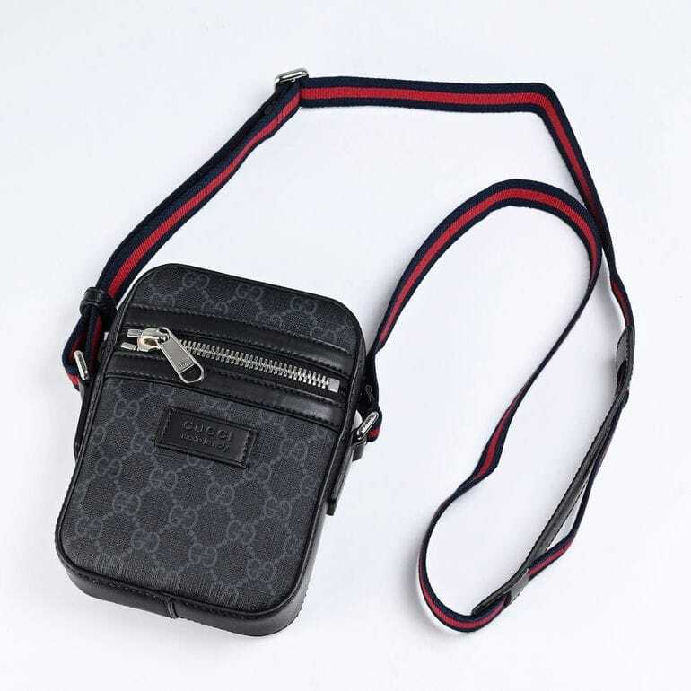 グッチ GUCCI ショルダーバッグ GGスプリーム メンズ ブラック 682357