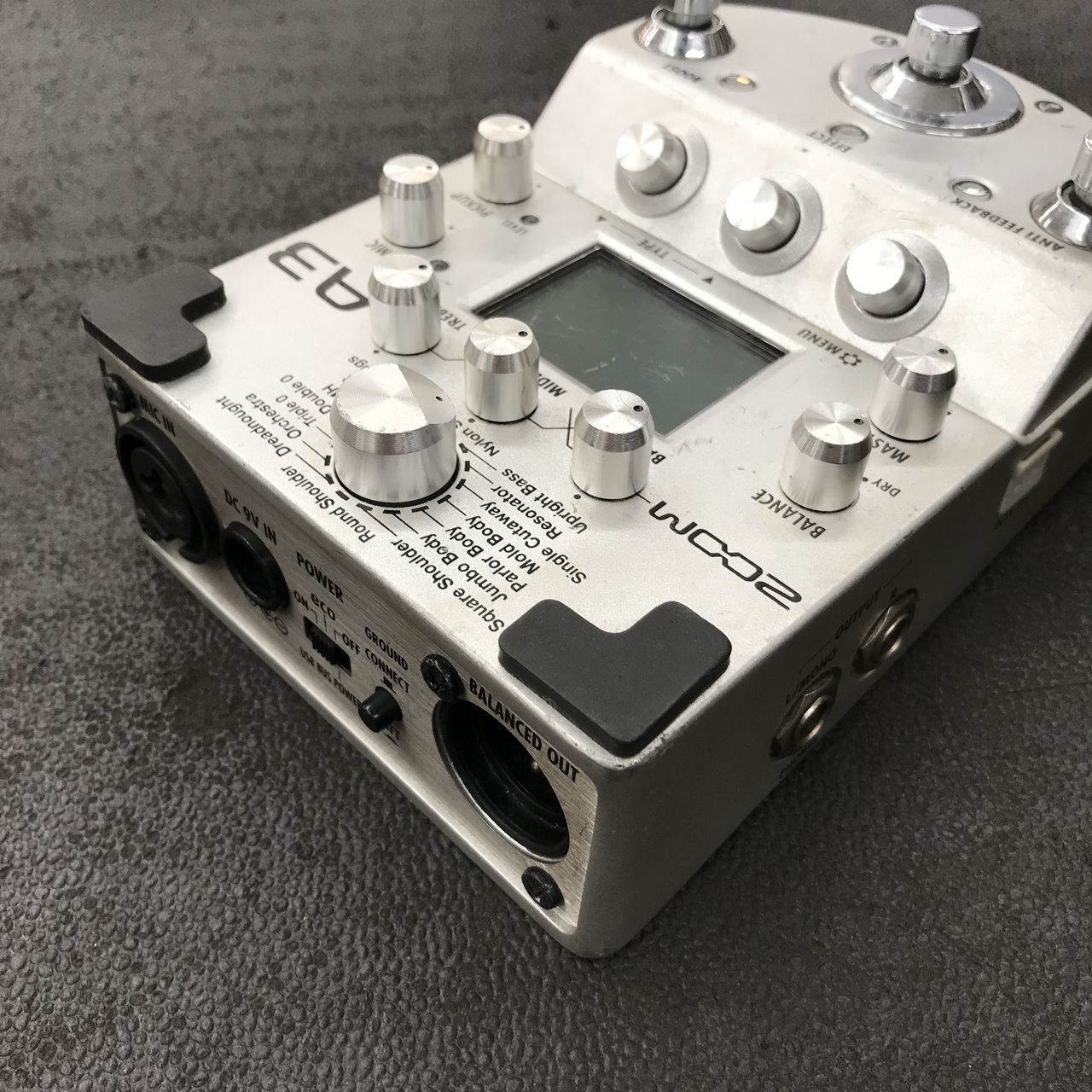 ZOOM A3 Pre-Amp & Effects for Acoustic Guitar（中古）【楽器検索