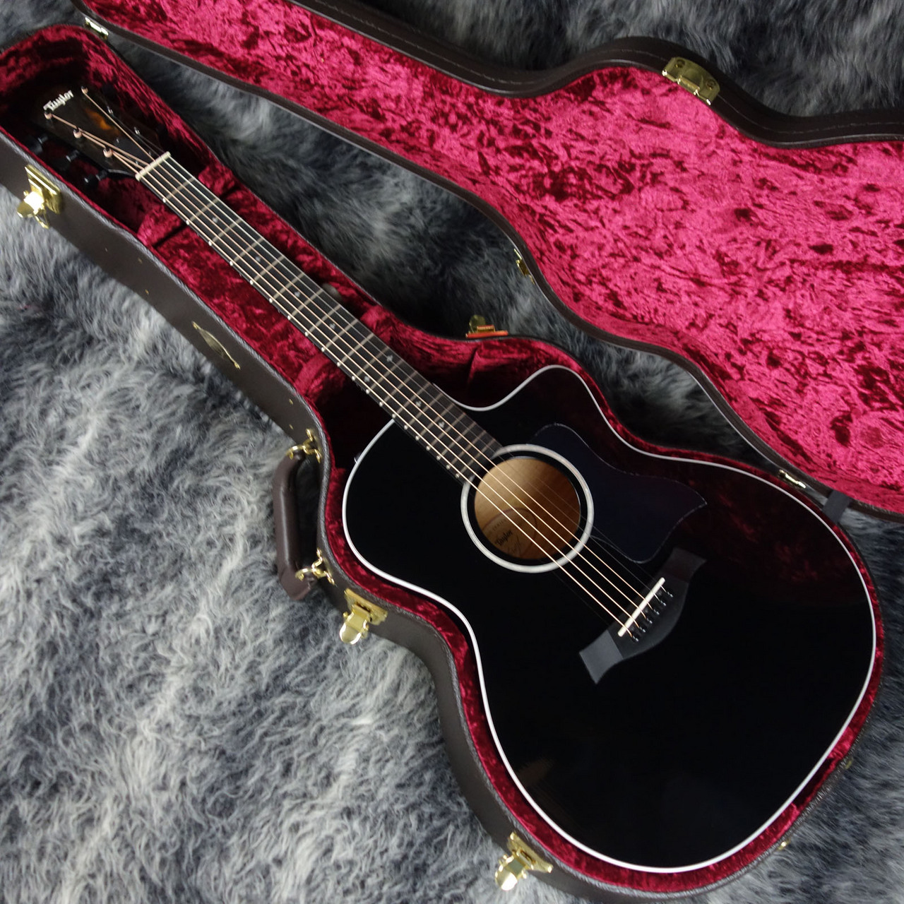 Taylor 214ce DLX BLK【展示品入れ替え特価】（新品特価/送料無料