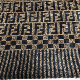 FENDI（タオルケット）のフリマアイテム一覧