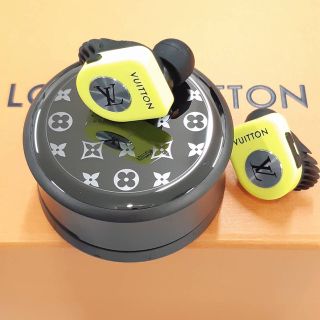 LOUIS VUITTON（ヘッドフォン/イヤフォン）のフリマアイテム一覧
