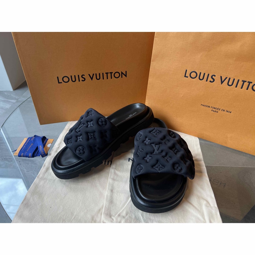 LOUIS VUITTON - LOUIS VUITTON ルイヴィトン プールピローライン