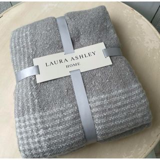LAURA ASHLEY（毛布）のフリマアイテム一覧
