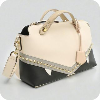 FENDI（ベージュ系）のフリマアイテム一覧