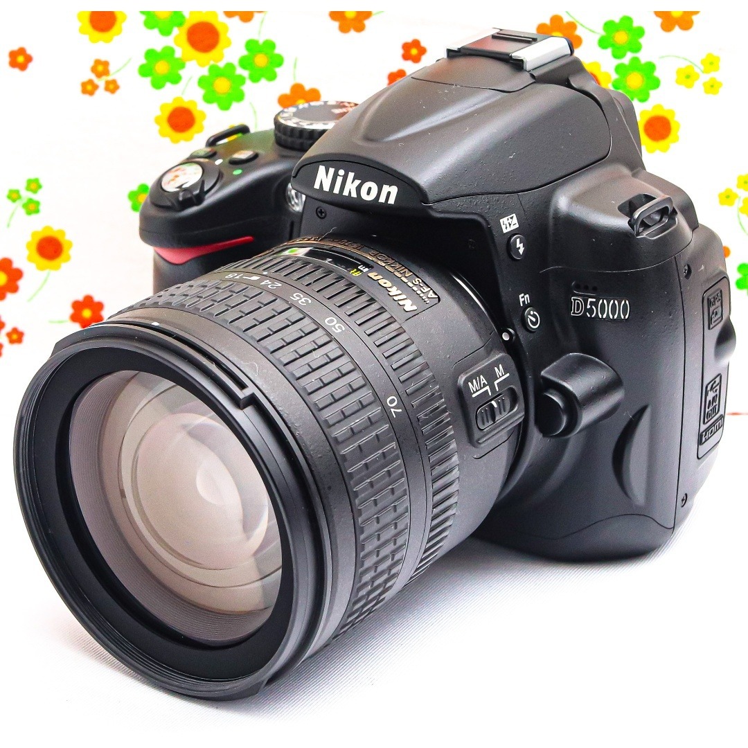 ニコン Nikon D5000☆動画撮影☆スマホに送れる！☆デジタル一眼レフ