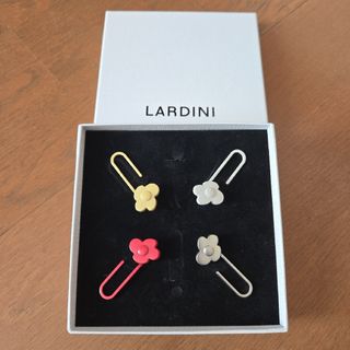 LARDINI - 希少品【LARDINI/ラルディーニ】ブートニエール21個の通販