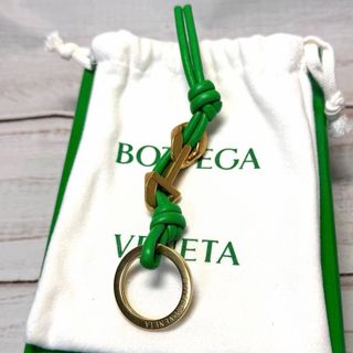 BOTTEGA VENETA（キーホルダー ・ グリーン・カーキ/緑色系）のフリマ